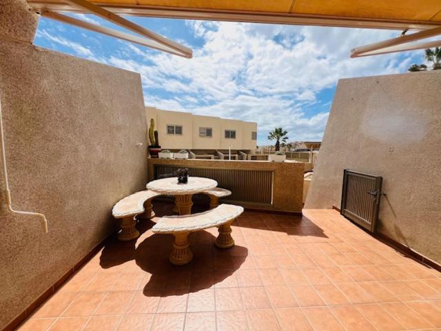 Apartamentos Vista Marina - El Medano Exterior foto